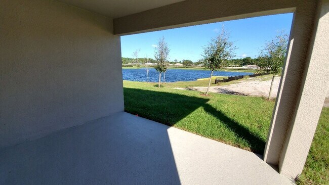 Building Photo - Woodbridge Lakes (New Community)