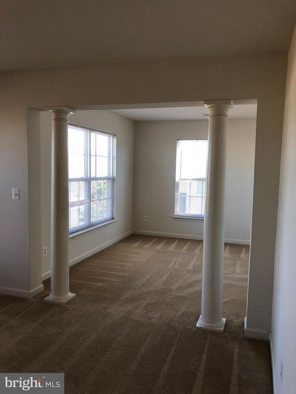 Building Photo - 5629 Ivy Hill Dr