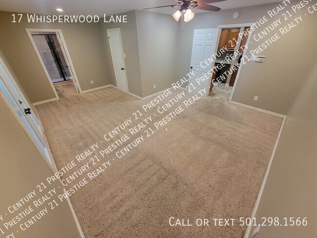 Building Photo - 17 Whisperwood Ln