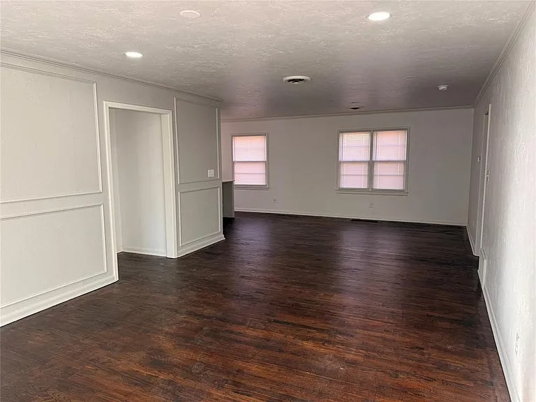 Building Photo - 1123 W Brooks St