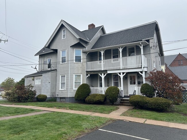 Primary Photo - 500 Pleasant St