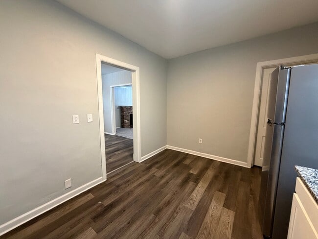 Building Photo - Hidden Gem on a Quiet No-Outlet Street – Move-In Ready 3BR with Garage & Deck Near I-75