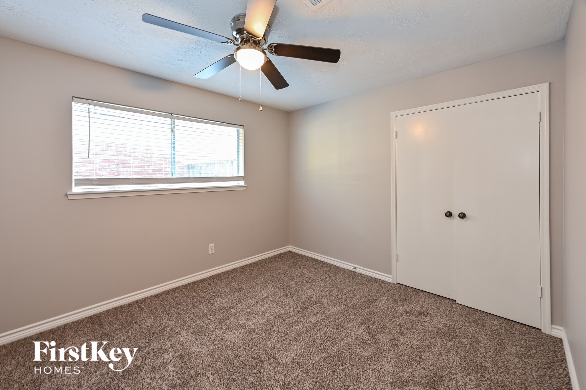 Building Photo - 11907 Cedarcliff Dr