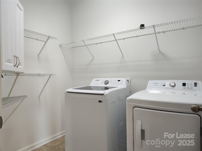 Building Photo - 8611 Burnside Ln