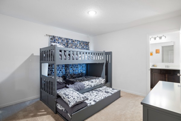 Building Photo - 14282 Coronado Dr