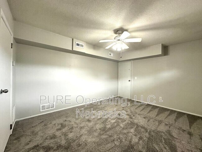 Building Photo - 4420 S 25th St