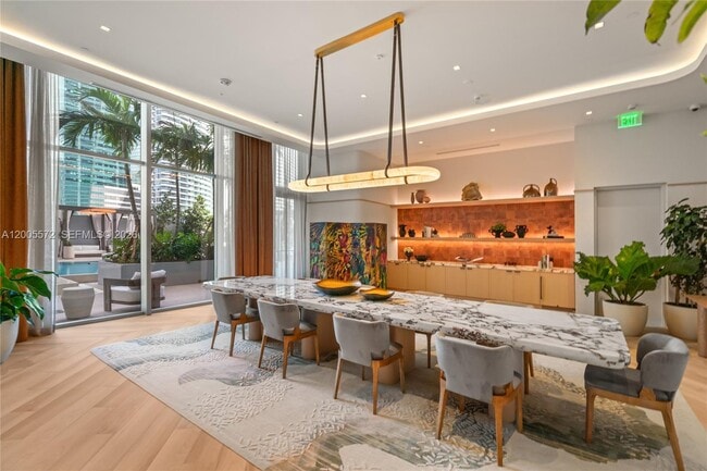 Building Photo - 77 SE 5th St