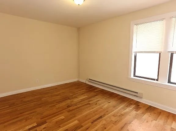 Building Photo - 3941 N Janssen Ave