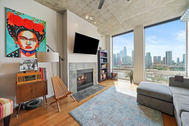 Building Photo - 700 N Larrabee St