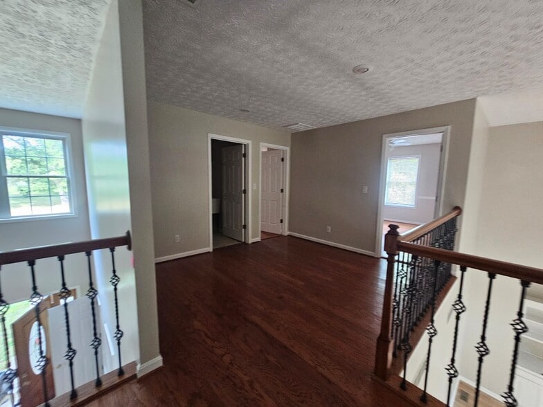 Building Photo - 5001 Max Ridge Ct
