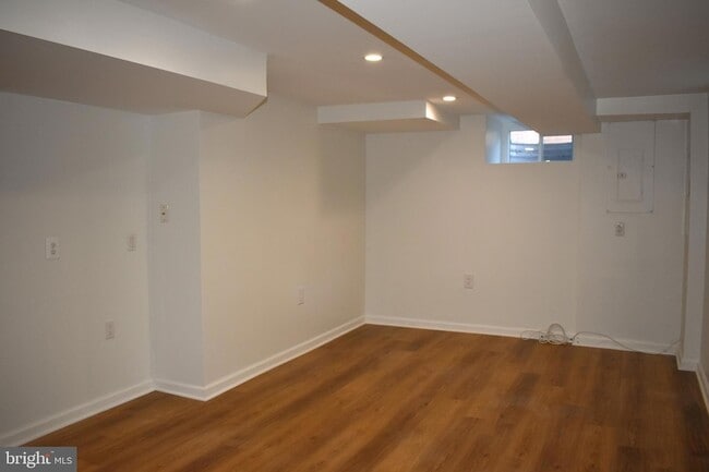 Building Photo - 304 Moncure Dr