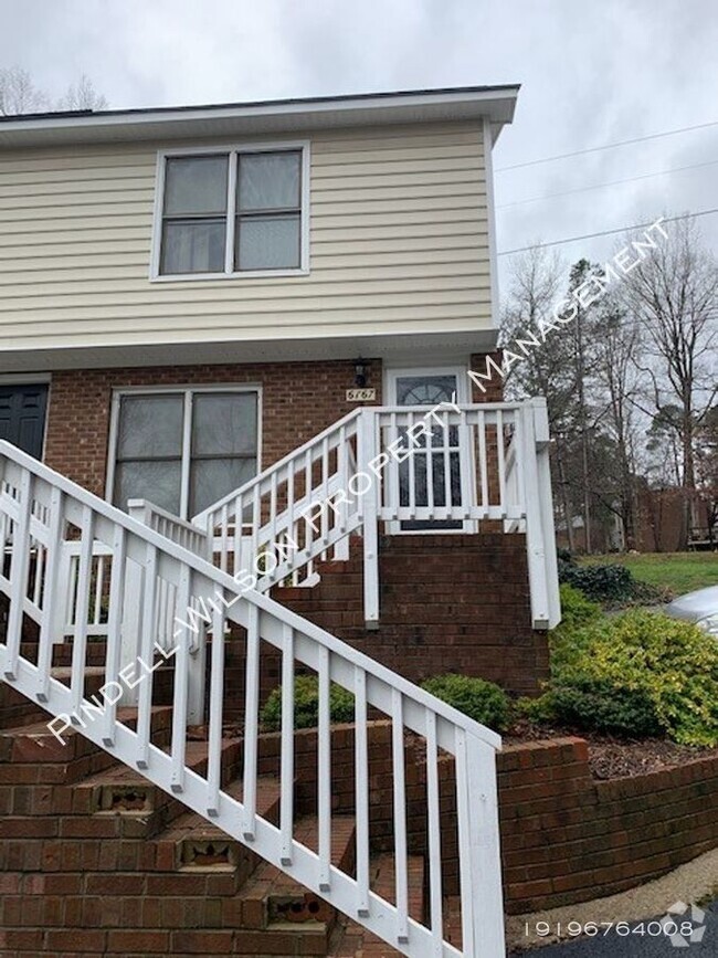 Building Photo - End Townhouse Unit by Glenwood Avenue