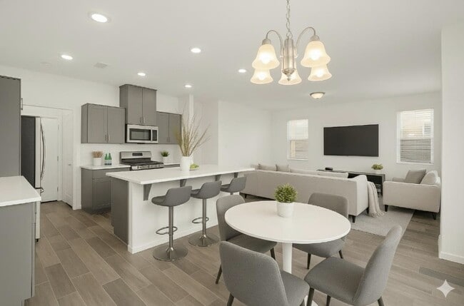 Building Photo - 1913 Oak Ln