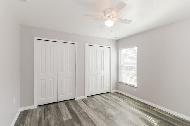 Building Photo - 5468 Chestnut Ridge Rd