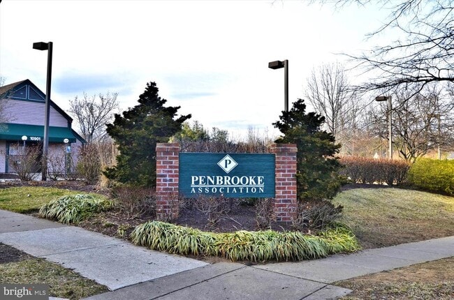 Building Photo - 5708 Chapman Mill Dr