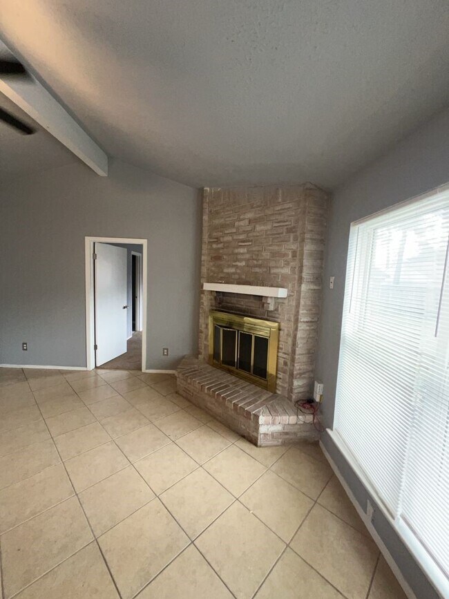 Building Photo - 4546 Algernon Dr