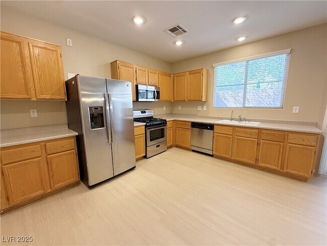 Building Photo - 11143 Ash Mountain St