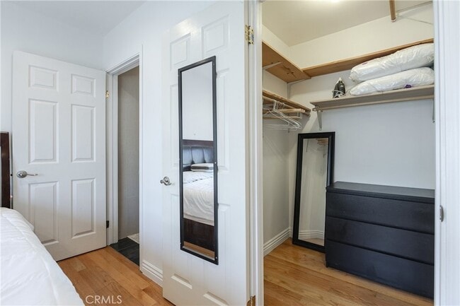 Building Photo - 1217 Elm Ave