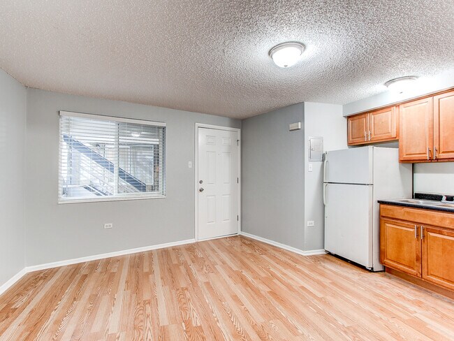 Building Photo - 1275 Colorado Blvd