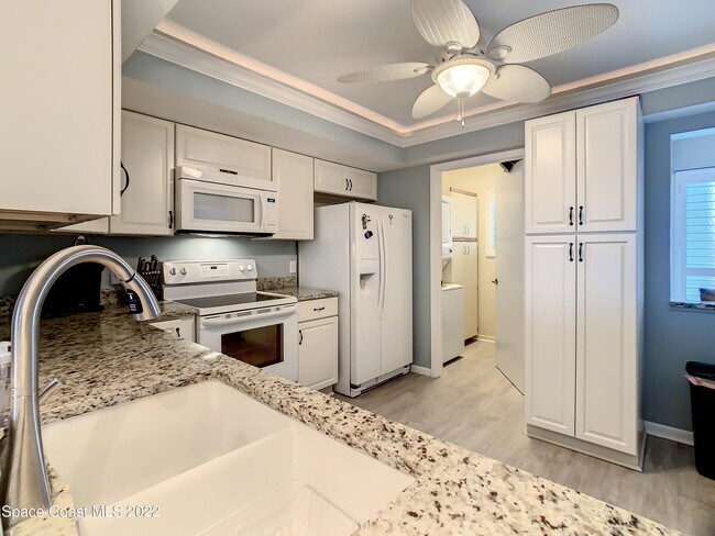 Building Photo - 1700 Commodore Blvd