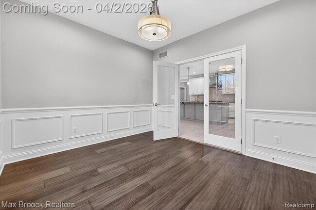 Building Photo - 43721 Legacy Dr