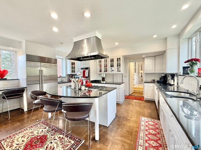 Building Photo - 57 Drum Hill Ln