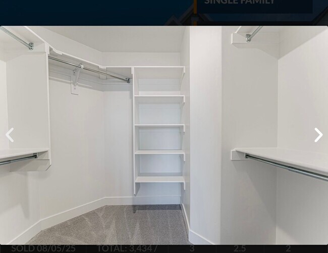 Building Photo - 13735 Devers Dr