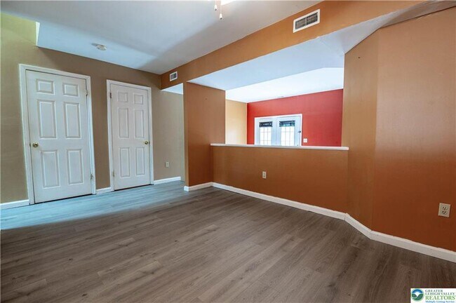 Building Photo - 109 Freedom Ct