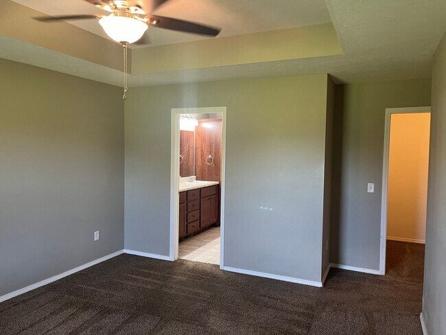 Building Photo - 4 bedroom home in Republic MO!