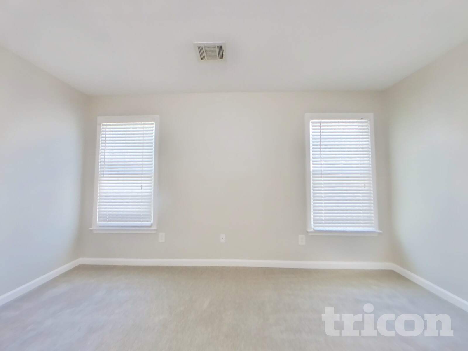 Building Photo - 1060 Middlebrooke Dr