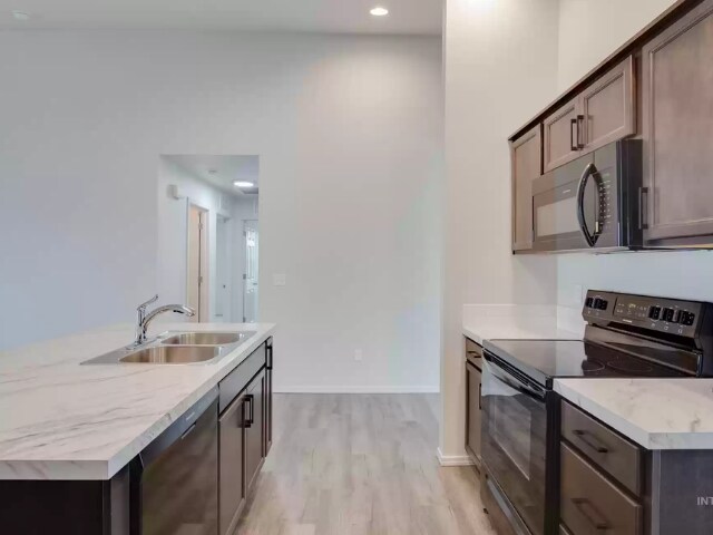 Building Photo - 2523 E Moon Eye Dr