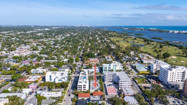 Building Photo - 111 Lake Ave