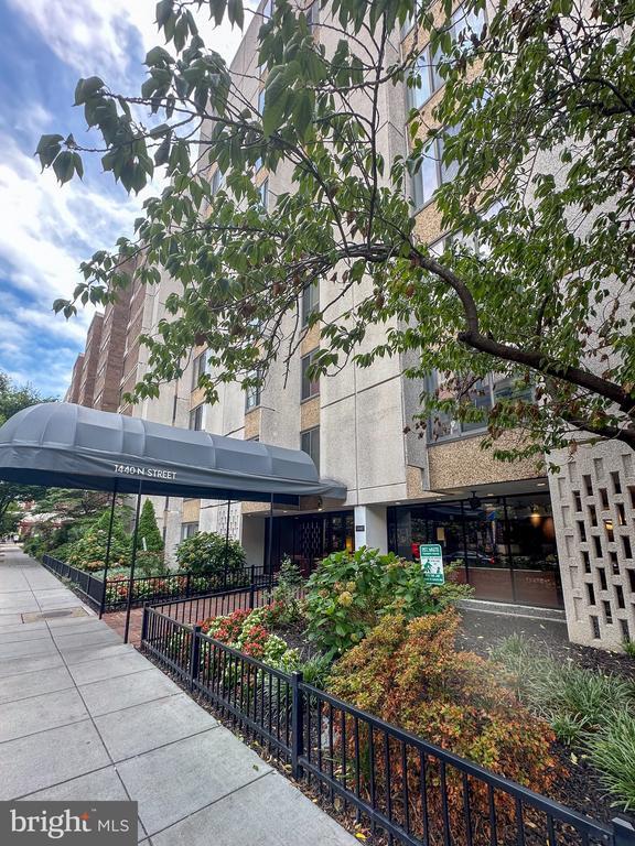 Building Photo - 1440 N St NW