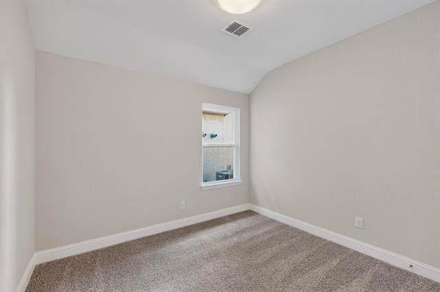 Building Photo - 733 Fencerow Trl