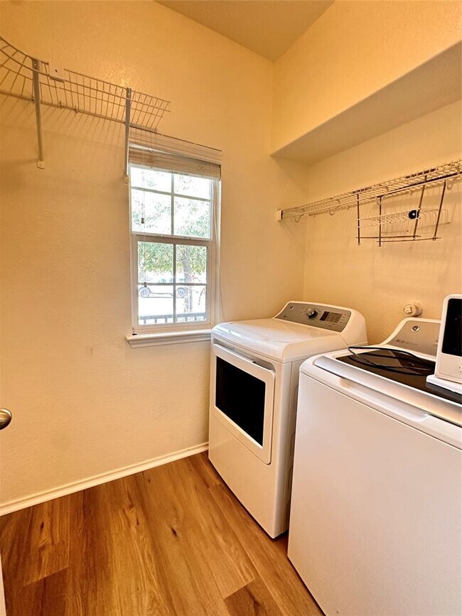 Building Photo - 326 Wild Plum