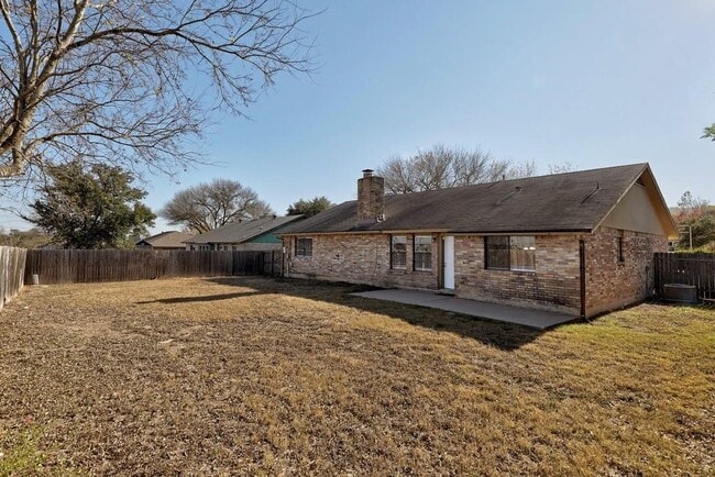Building Photo - 1214 Doonesbury Dr