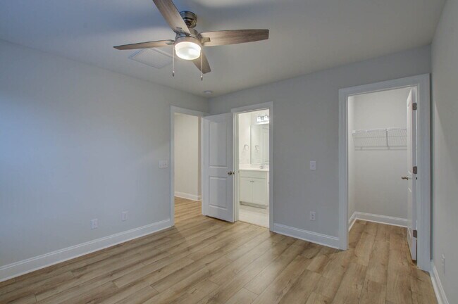 Building Photo - 1237 Tice Ln