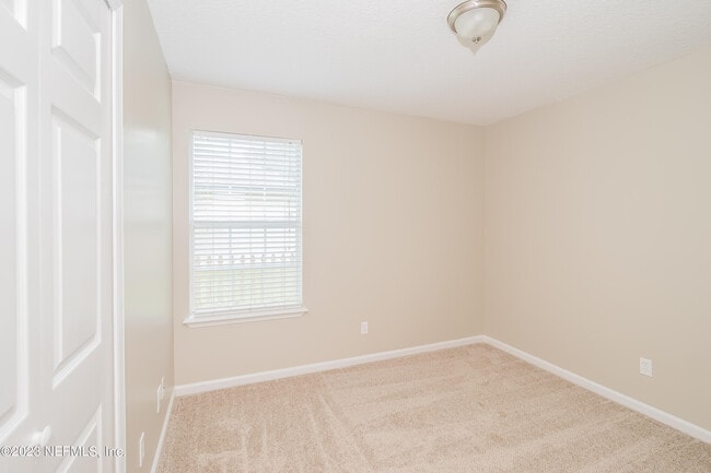 Building Photo - 10715 Ogalla Ave