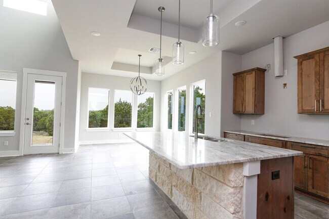 Building Photo - 1314 Clayton Nolen Dr
