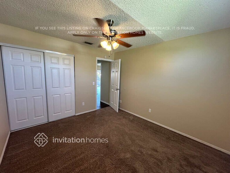 Building Photo - 1465 3rd Ave