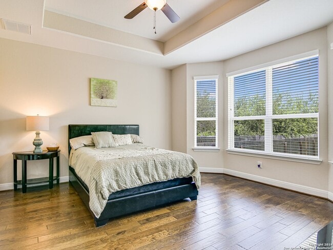 Building Photo - 5431 Saffron Rose