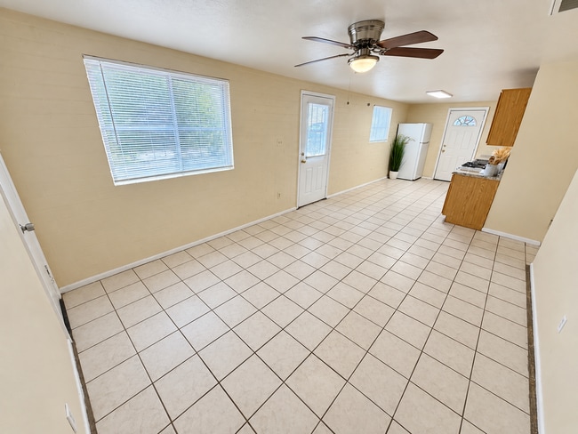 Building Photo - 3841 N 63rd Dr