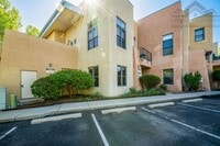Building Photo - Bright Midtown Studio Loft