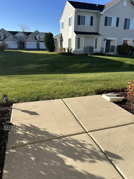 Building Photo - 226 Wild Meadow Ln