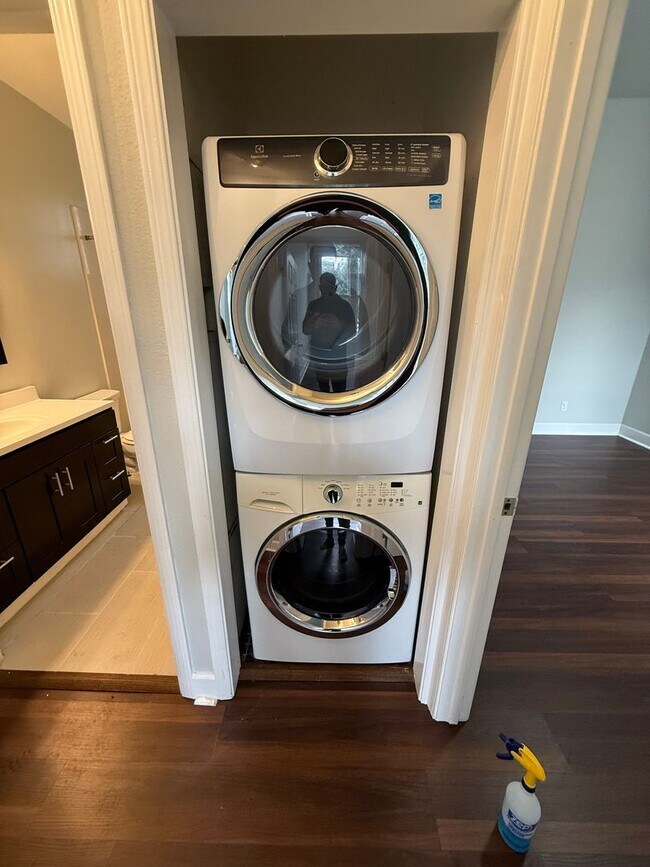 Building Photo - 780-782 Treat Ave/ 2950 21st Street (7039rc)