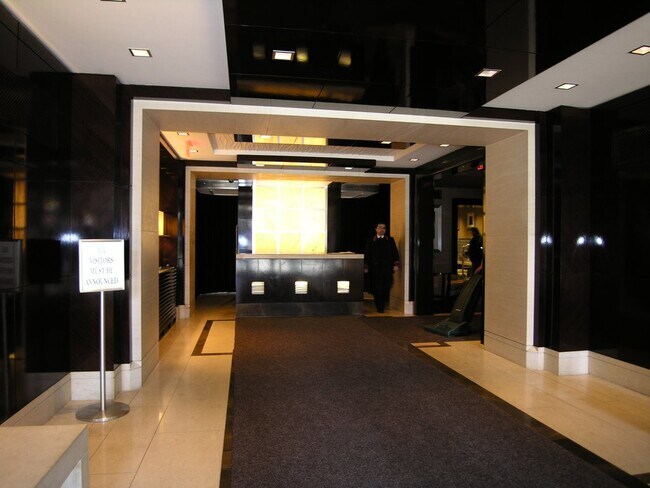 Building Photo - 888 Eighth Avenue