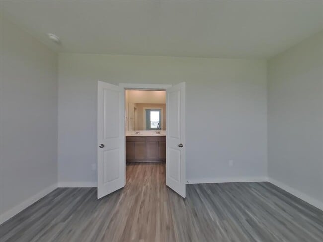 Building Photo - 525 Raglands Rd