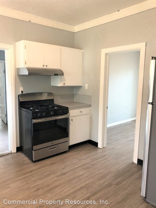 Building Photo - 400 Glen Creek Rd NW