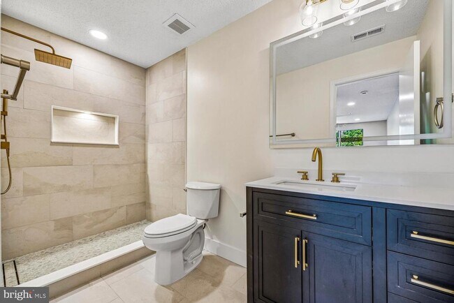 Building Photo - 12904 Churchill Ridge Cir
