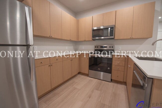 Building Photo - Experience Refined Mountain Living in a Modern 2-Bed, 2-Bath Apartment at Studio Crossing!